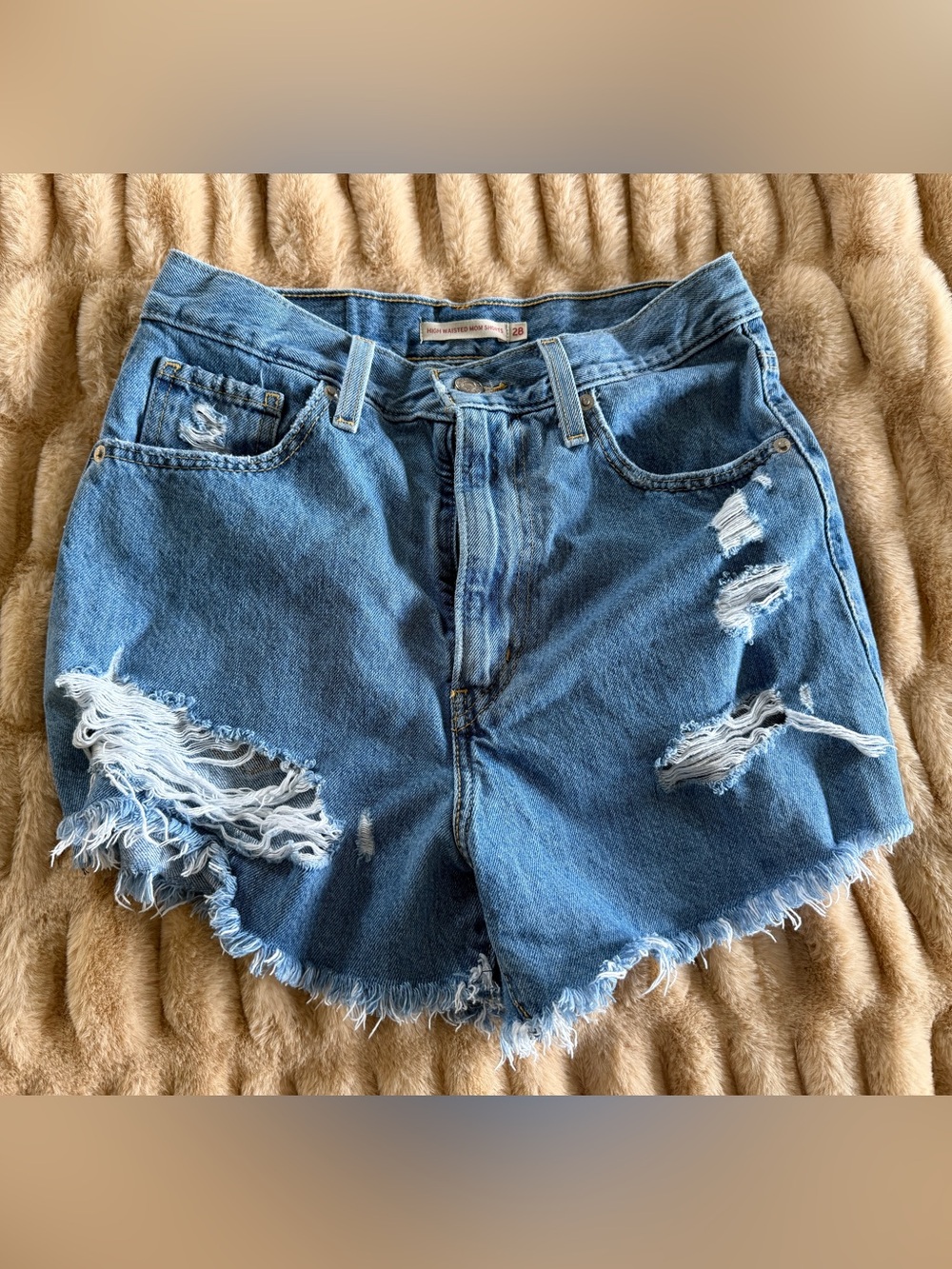 Levi High Waisted Mom Shorts